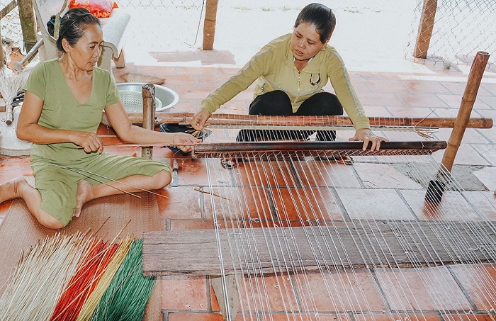 làng nghề dệt chiếu Cà Mau - quy trình